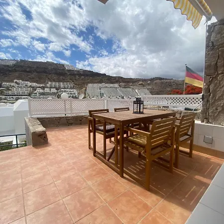 Modern Duplex Near Swimming Pool Feriehus *