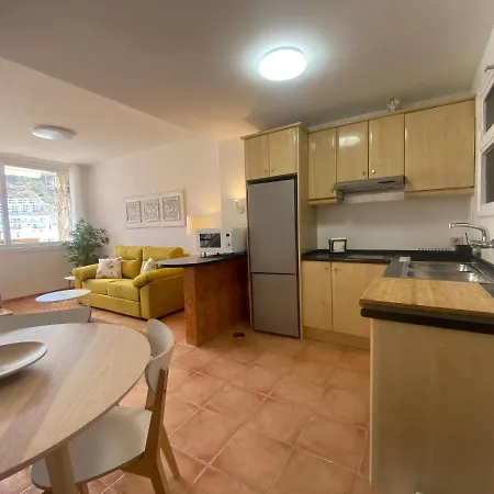 Feriehus Modern Duplex Near Swimming Pool