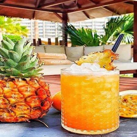 Modern Duplex Near Swimming Pool Feriehus